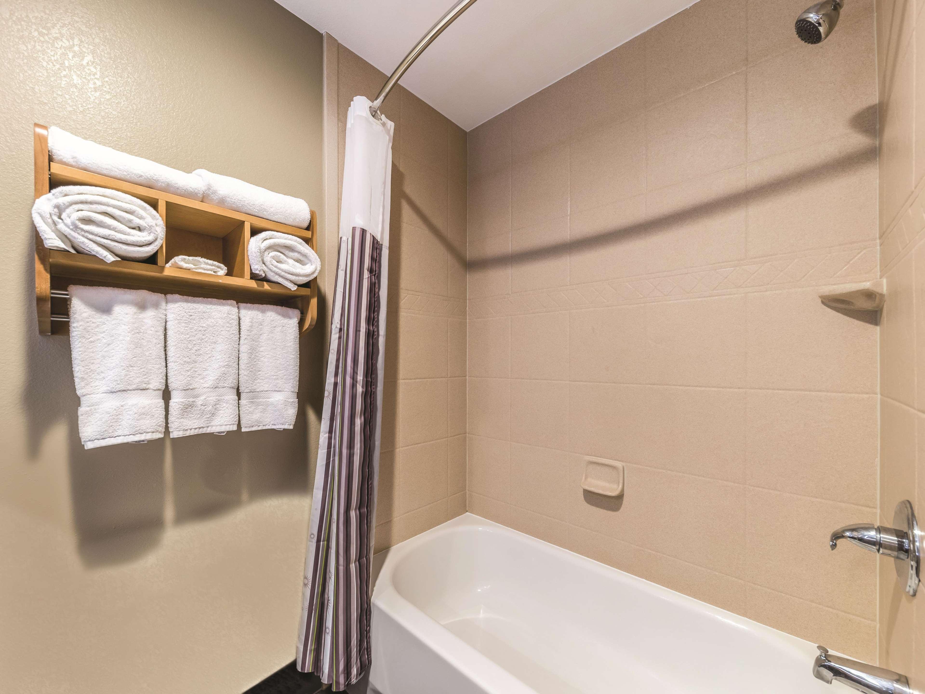 La Quinta By Wyndham Tulsa - Catoosa Hotel Luaran gambar