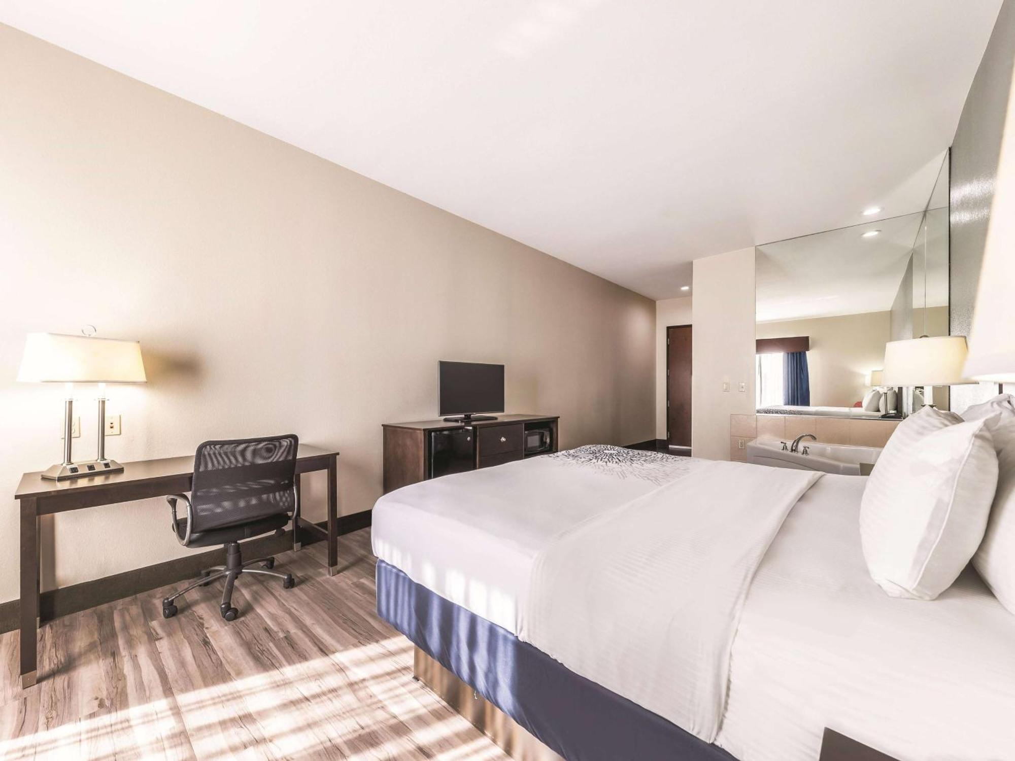 La Quinta By Wyndham Tulsa - Catoosa Hotel Luaran gambar