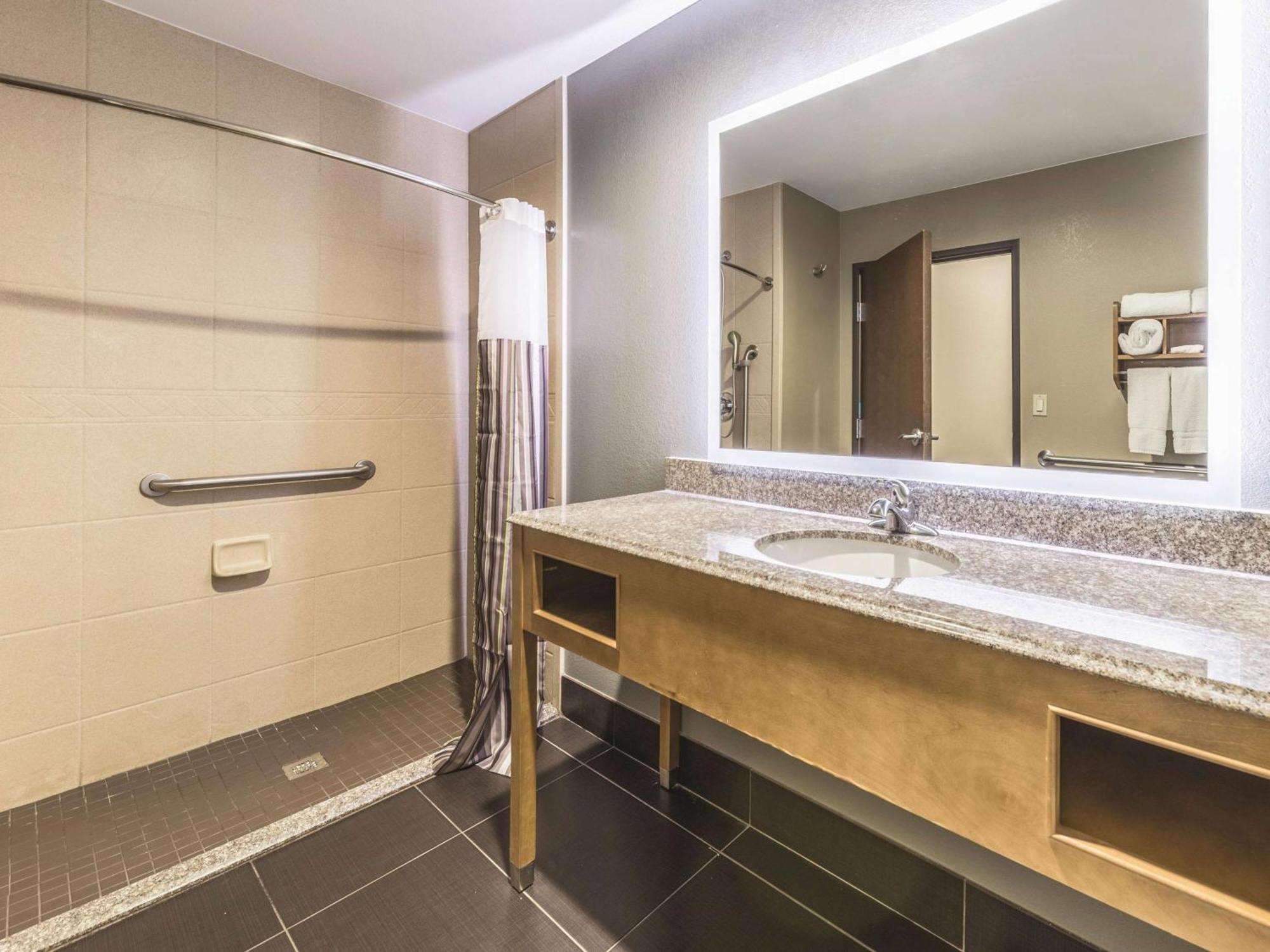 La Quinta By Wyndham Tulsa - Catoosa Hotel Luaran gambar